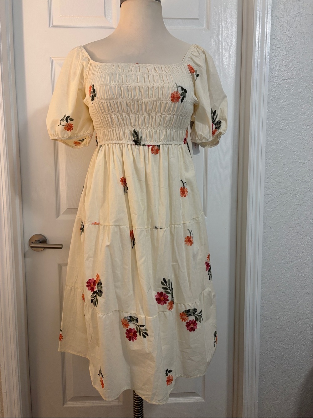 NWT 1X Cream Floral Embroidered Smocked Midi Dress - Women's Summer Dress